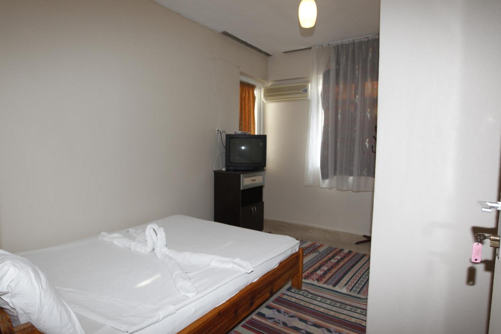 Vardar Pension Selçuk Esterno foto