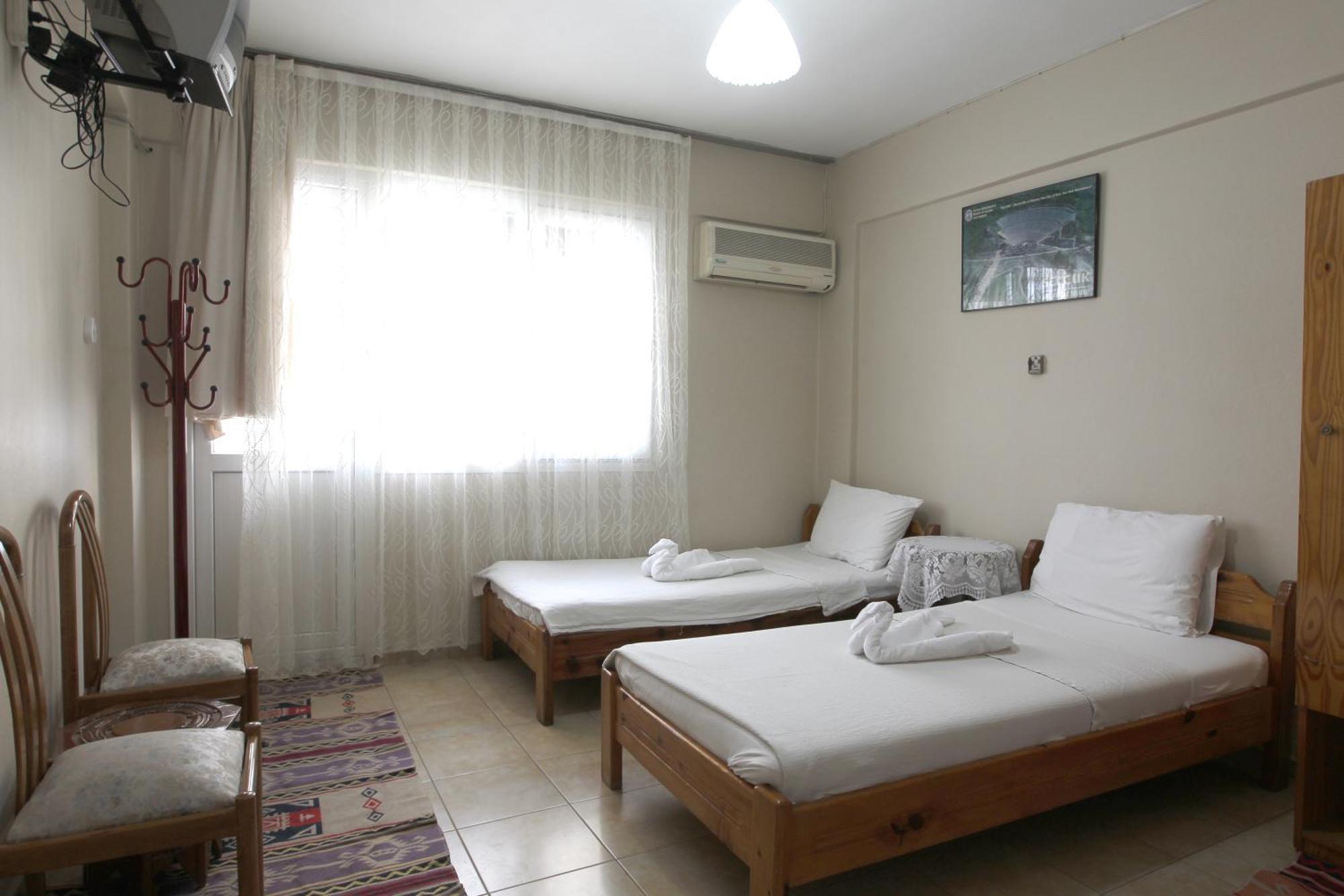 Vardar Pension Selçuk Esterno foto