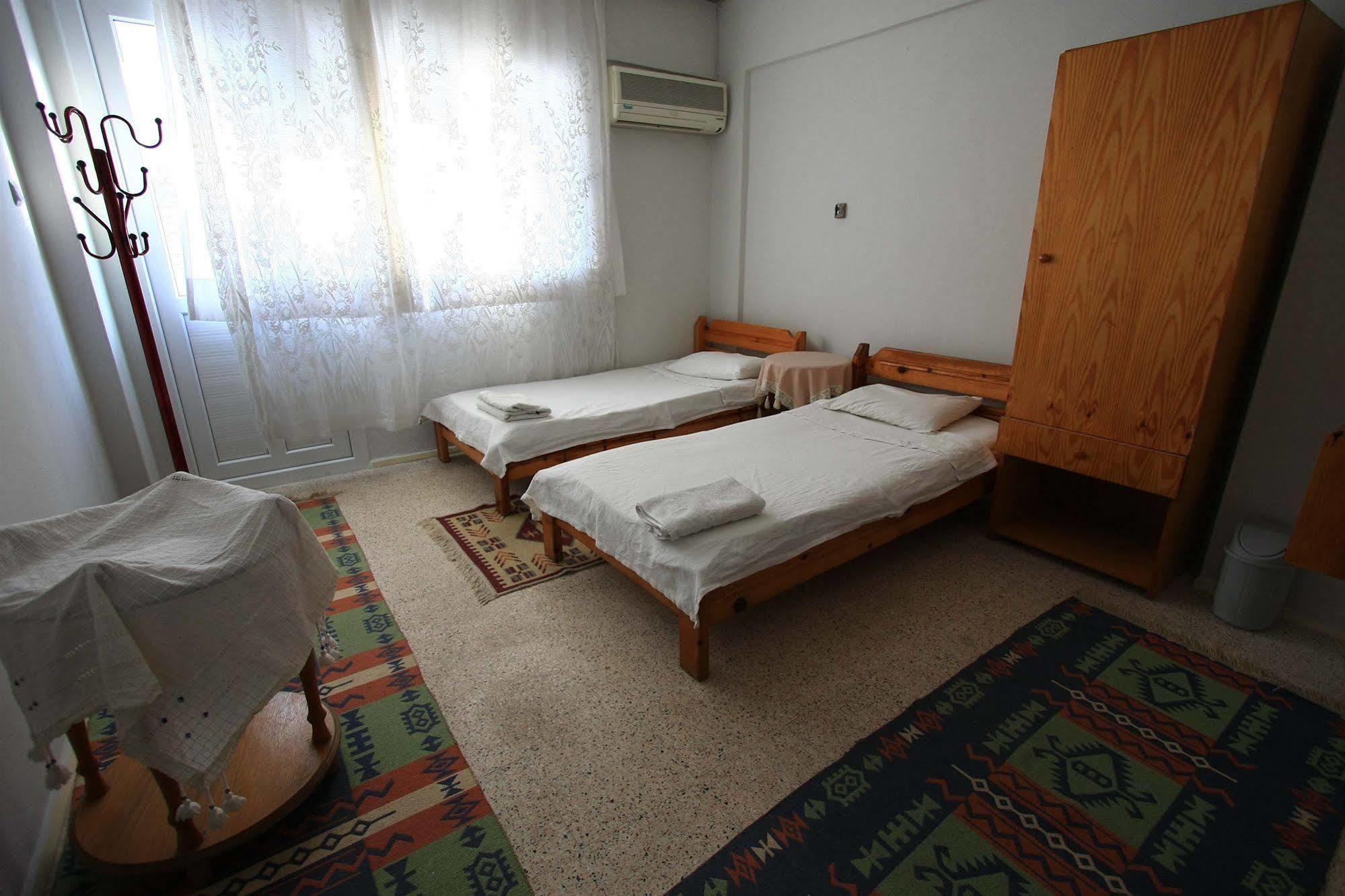 Vardar Pension Selçuk Esterno foto
